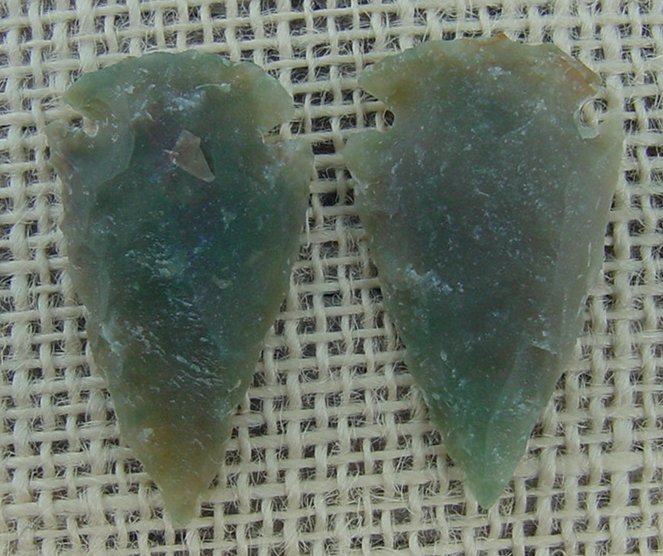 1 pair arrowheads for earrings stone green replica point ae16