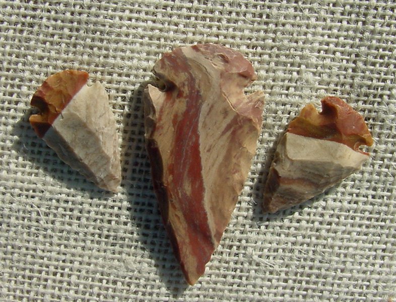 3 matching arrowheads for earrings & pendant set replica sa578