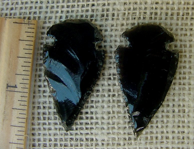 Pair of obsidian arrowheads for making custom jewelry ae141
