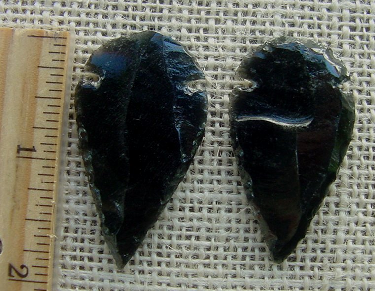Pair of obsidian arrowheads for making custom jewelry ae220