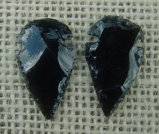 1 pair arrowheads for earrings black obsidian replica obe38