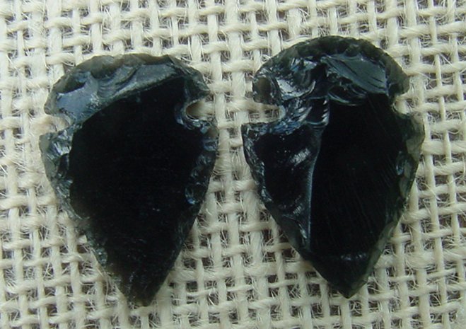 1 pair arrowheads for earrings black obsidian replica obe61