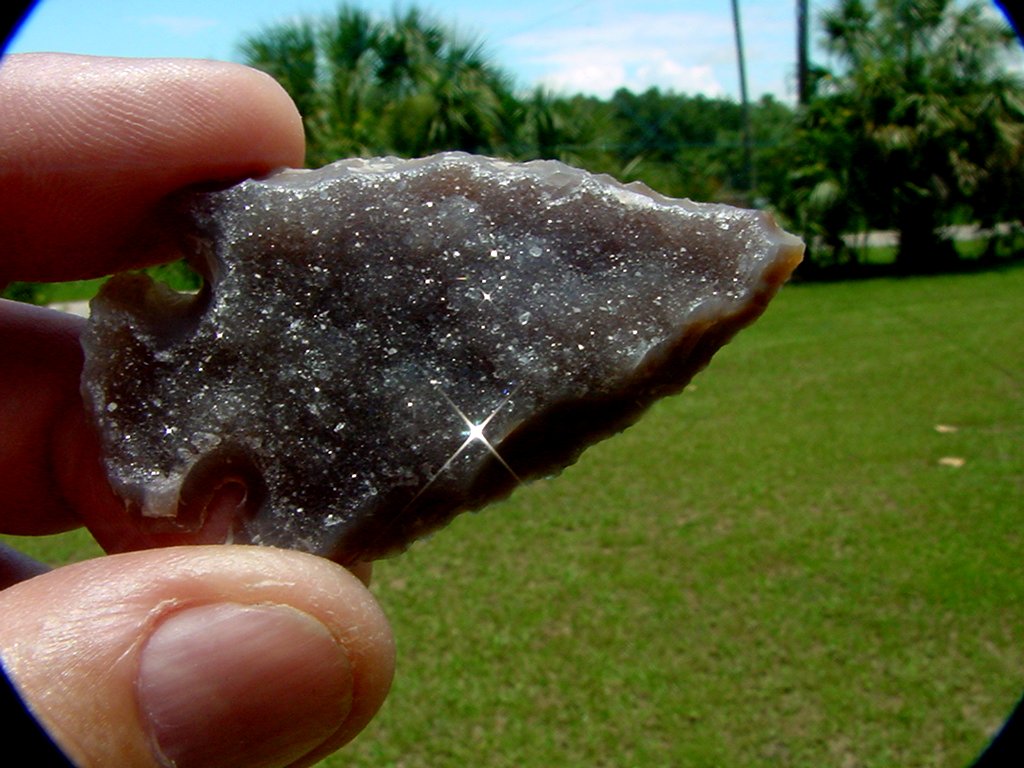 2.25" arrowhead geode beautiful crystals arrowhead point kd298