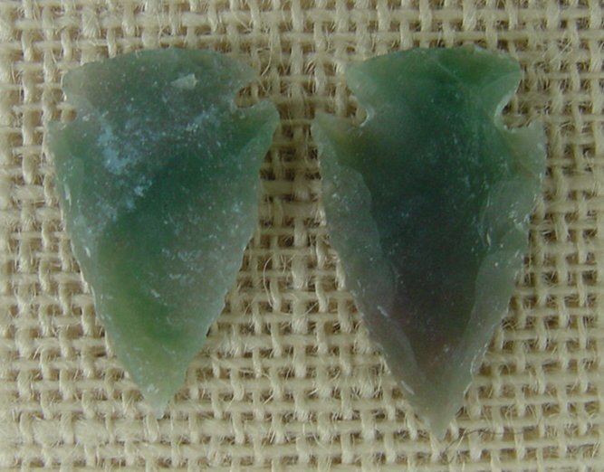 1 pair arrowheads for earrings stone green replica point ae69