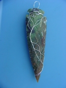 5 1/2" inch spearhead hand wire wrapped beaded wall hanging wr14