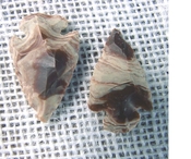 2 arrowheads brown & tan stripes reproduction bird points ks366