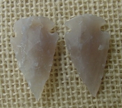  1 pair arrowheads for earrings light stone replica points ae39 