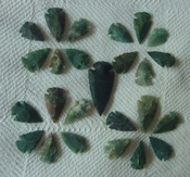  50 bulk arrowheads spearheads stone replica points green sa877 