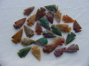  Lot of 25 stone jasper arrowheads points 1 to 1 1/2 inch xc19 