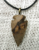  1.60 inch arrowhead necklace reproduction browns markings na166 